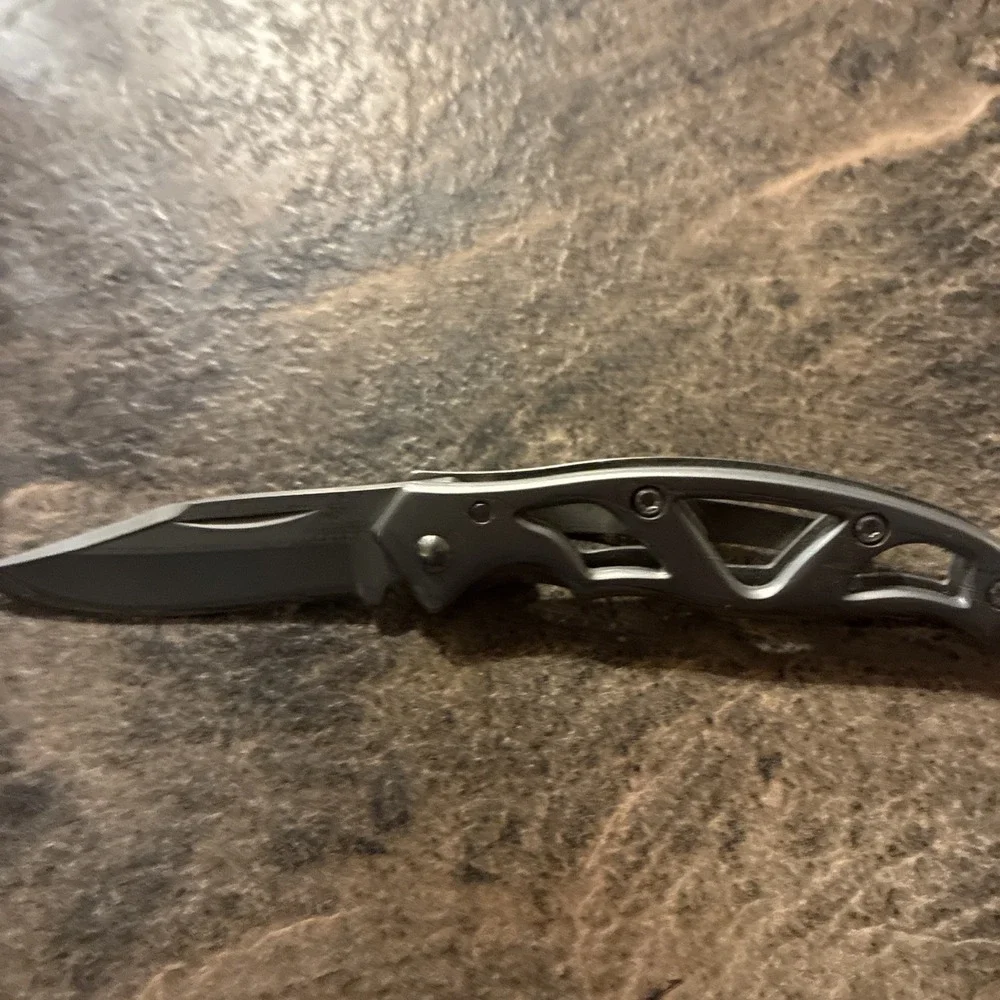 Gerber Mini Paraframe Folding Knife with Pocket Clip Great Condition